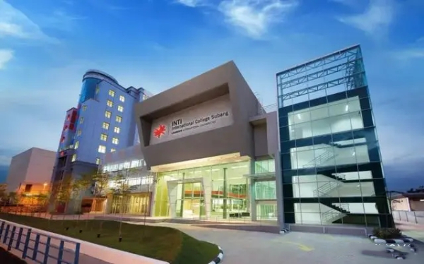 世紀(jì)大學(xué)無錫馬來西亞留學(xué)招生處,中國留學(xué)生前十之選,超高性價