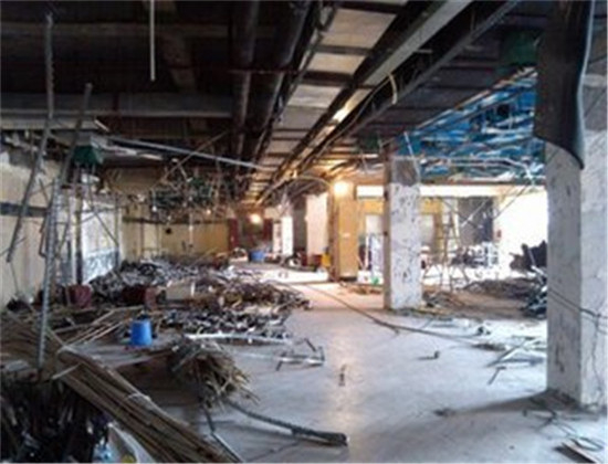 回收巖棉板 泡沫夾芯板 彩鋼板 冷庫(kù)板 專業(yè)拆除 上門速度快